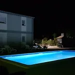 Zanic With Private Swimming Pool And Sea View Apartament Starigrad Paklenica