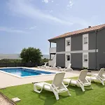 Zanic With Private Swimming Pool And Sea View Apartament *