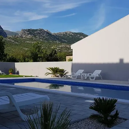 Zanic With Private Swimming Pool And Sea View *