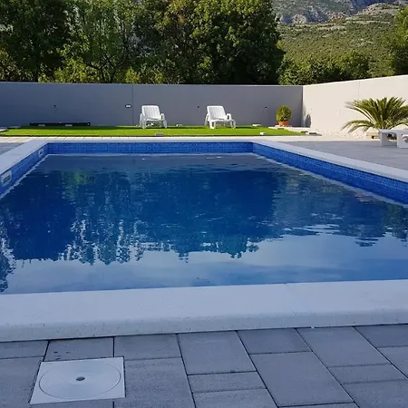 Apartment Zanic With Private Swimming Pool And Sea View *