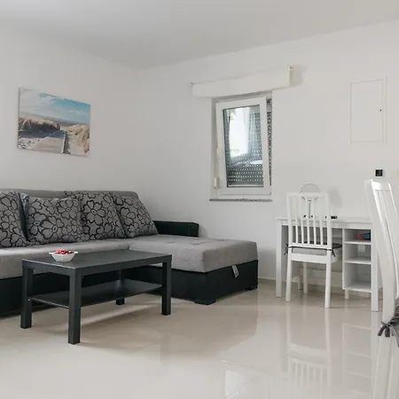 Zanic With Private Swimming Pool And Sea View Starigrad Paklenica