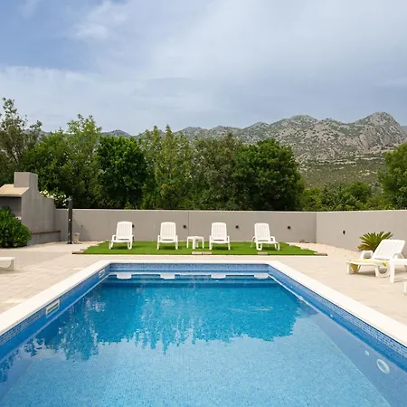 Zanic With Private Swimming Pool And Sea View Starigrad Paklenica