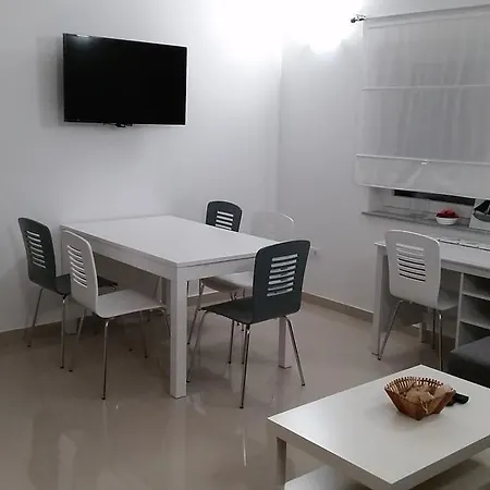 アパート Zanic With Private Swimming Pool And Sea View