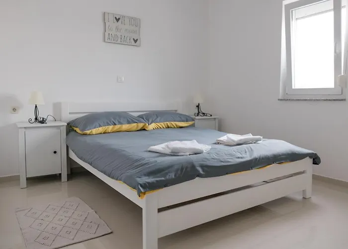 Zanic With Private Swimming Pool And Sea View