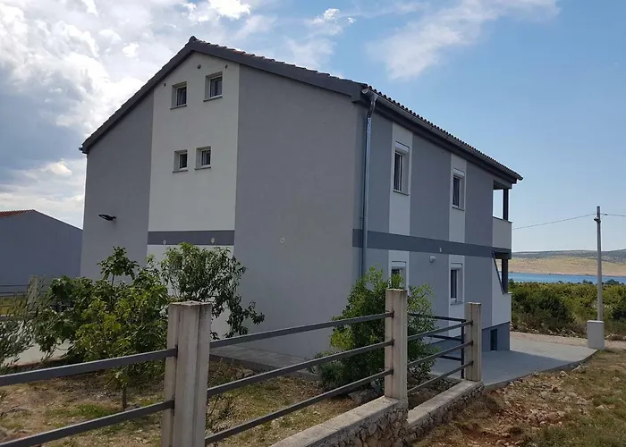 Zanic Starigrad Paklenica
