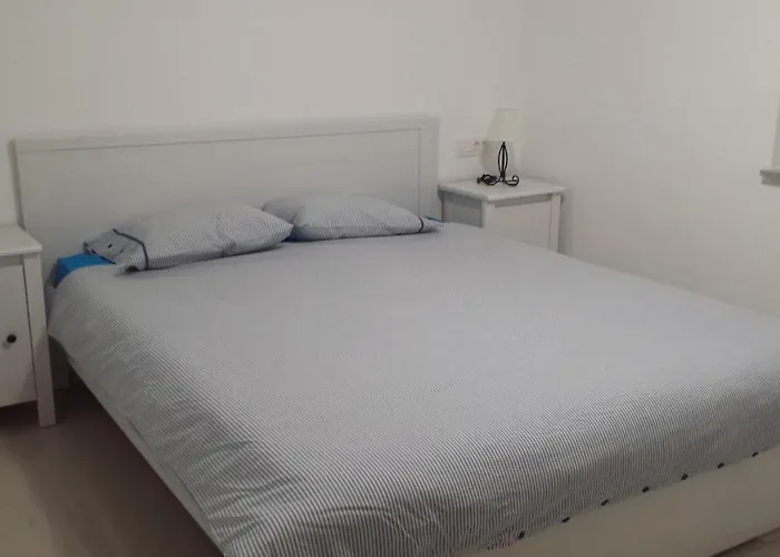 Zanic With Private Swimming Pool And Sea View Апартаменты Стариград-Пакленица