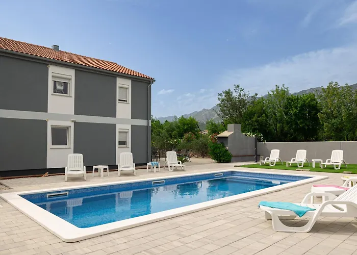 Апартаменты Zanic With Private Swimming Pool And Sea View