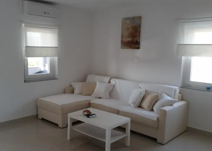 Zanic With Private Swimming Pool And Sea View Apartment